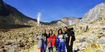 Papandayan Hiking with Women Tourists from Singapore