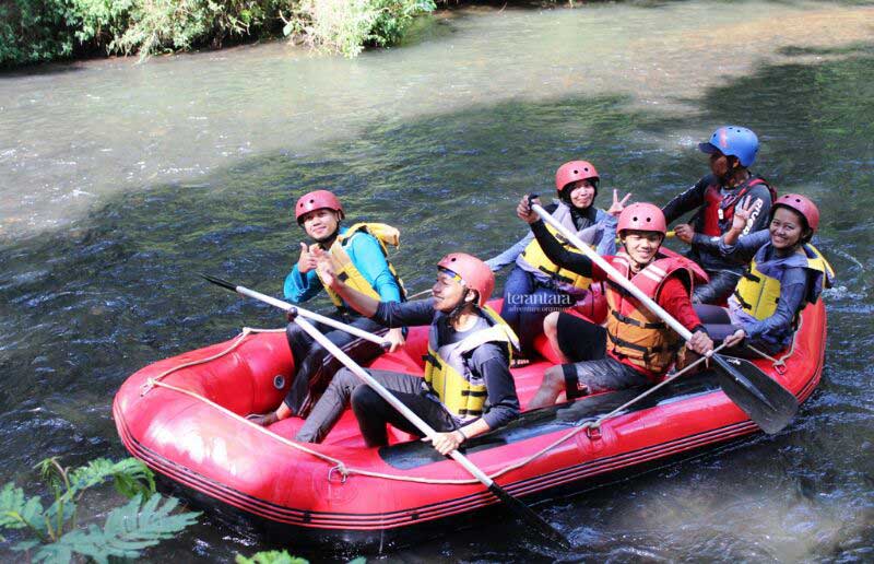 Rafting in Palayangan River, Pangalengan Bandung by Terantara