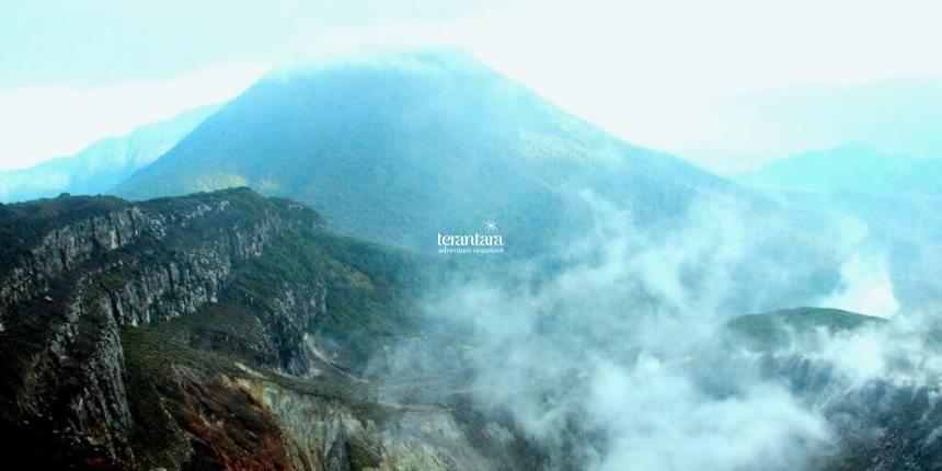 View from Mount Gede Summit (photo by Terantara)