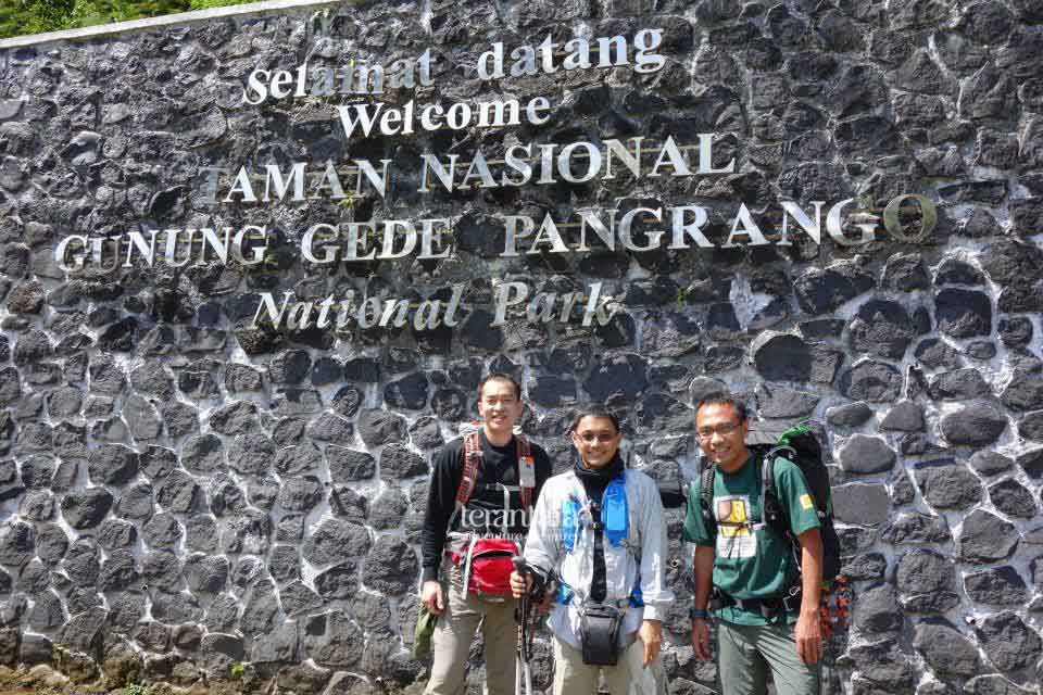 Hiking with Company Executives to Mount Gede Pangrango Hiking with Company Executives to Mount Gede Pangrango (Mr Herwan Group)
