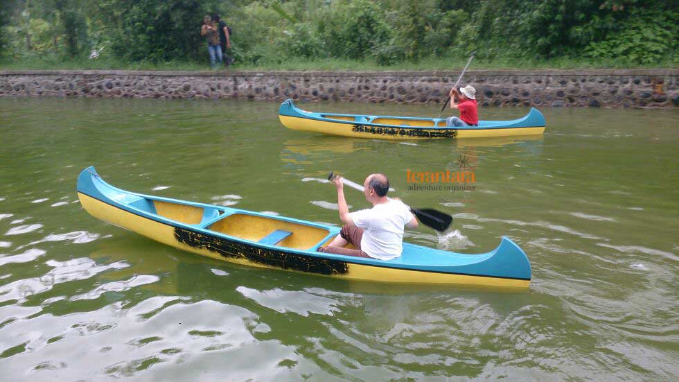 Fun Canoeing in Lembang